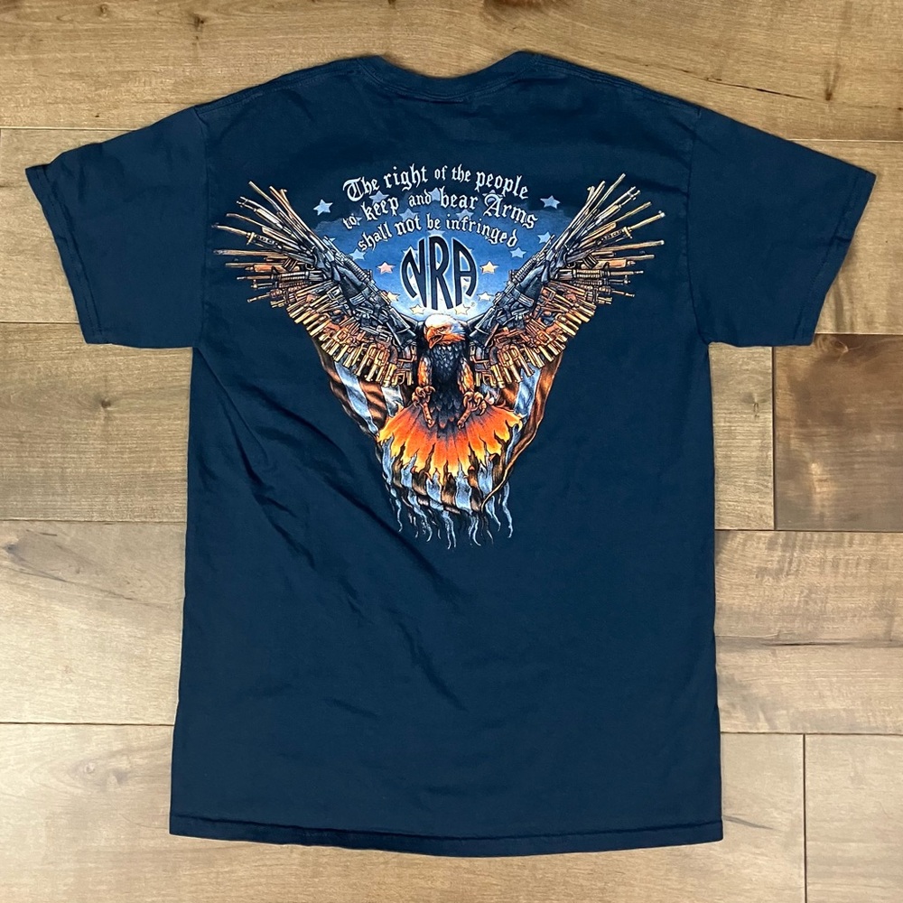 NRA Men’s Size M Short Sleeve Graphic T Shirt Bald Eagle Guns Rifle Logo USA